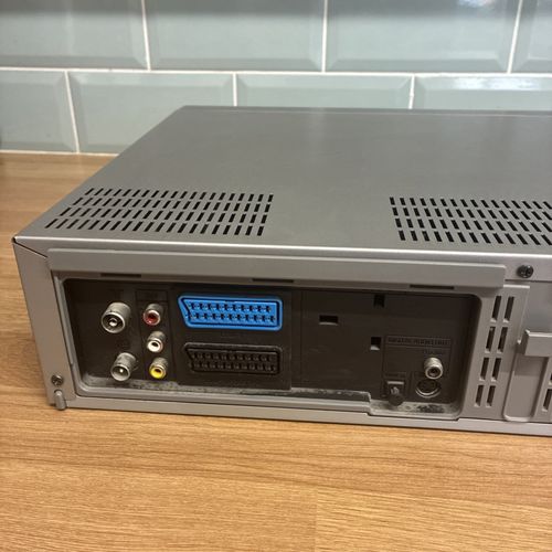 Sony SLV-D950 Dolby Digital DVD Player/Video Cassette Recorder No Remote TESTED — image 12