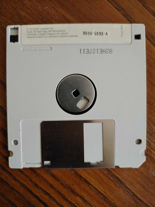 Vintage Apple Macintosh Classic M1420 7x Software Floppy Disks - Untested — image 12
