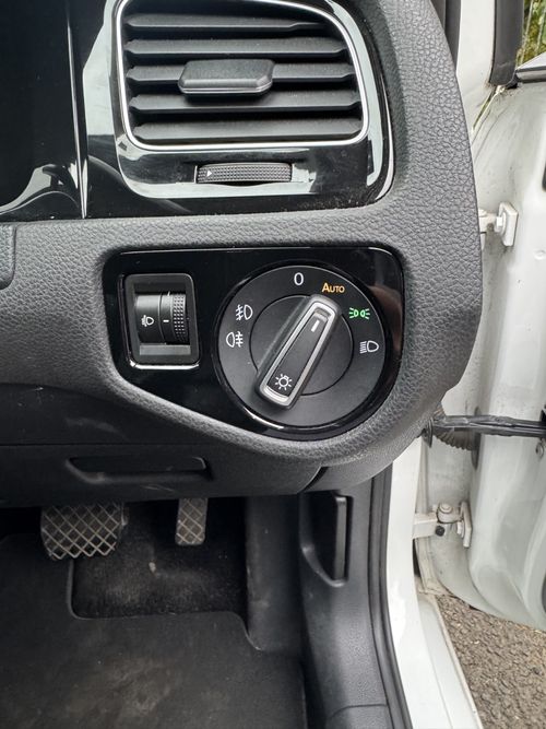 2013 VOLKWAGEN GOLF GT BLUEMOTION — image 16