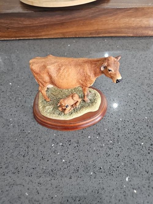 Border Fine Arts 2002 Jersey Cow and Calf Ornament Collectible Cow Breeds No Box