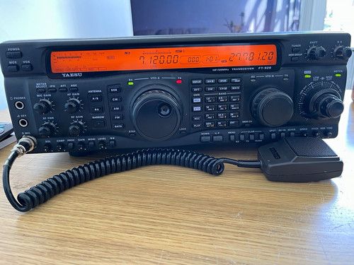 Yaesu FT-920 HF/50MHz Ham Radio Transceiver w/ Mic, DSP, LCD, SSB CW AM FM