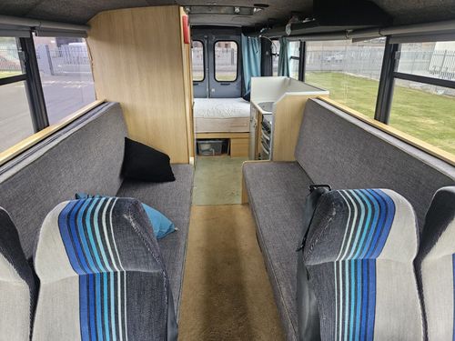 Converted Bus Motorhome, 6 Berths, Off Grid, Fully Set Up. — image 2