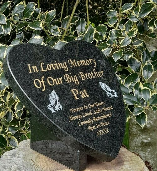  Personalised Memorial Grave Plaque Memorial HeadStone Granite Heart Grave Stone — image 2