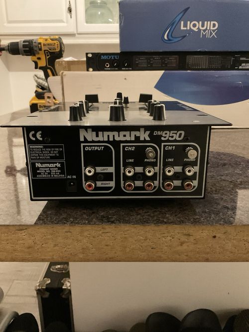 Numark DM950 2-Channel Analogue DJ Mixer, Rack Mountable, EQ, RCA I/O — image 2