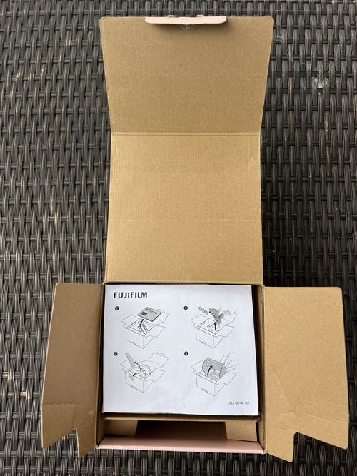 Fujifilm Instax SQ6 Blush Gold Instant Camera — image 7