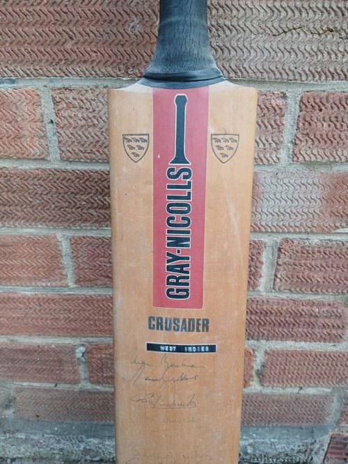 Gray Nicolls Cricket Bat Signed West Indies / New Zealand — image 2