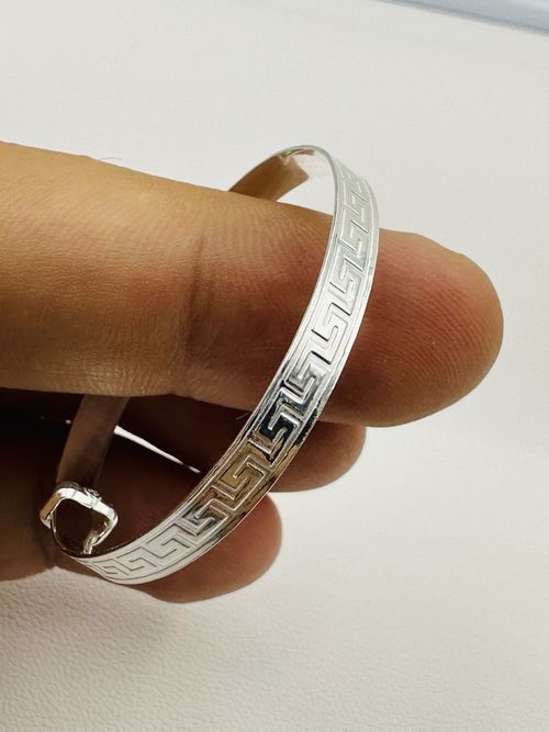 925 Sterling Silver Personalised Baby Christening Bangle  Gift Boxed - New — image 3