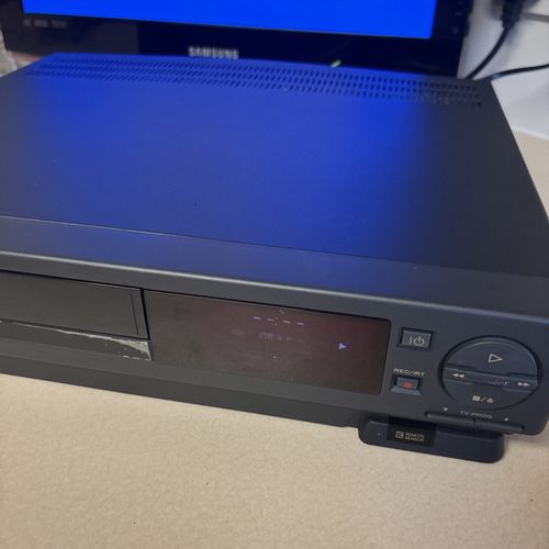 Hitachi M230E Video VCR VHS Player Recorder. Power Tested and working no remote  — image 2