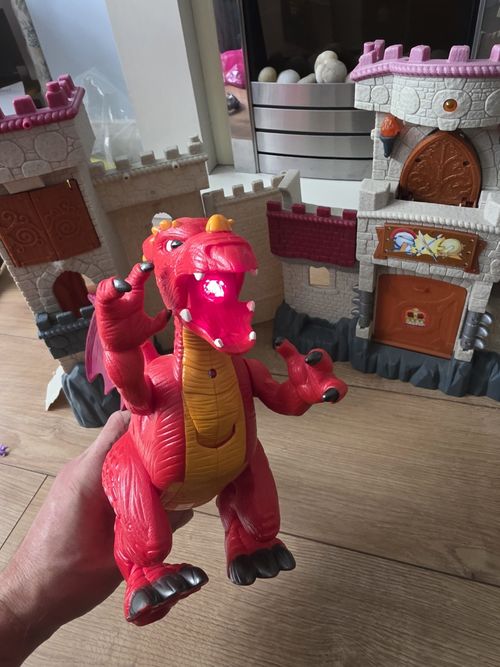 Fisher Price Imaginext Eagle Talon Castle Bundle  Working Lights & Sounds! — image 3