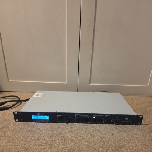 Easy Fade EFD341 High Resolution Video Seamless Switcher/Scaler with Audio  Used