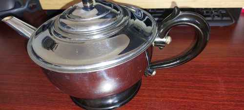 Vintage Chrome Tea Pot Ceramic Interior.  Bakelite Base And Handle — image 2