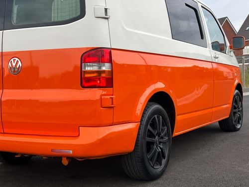 Volkswagen Camper Van — image 11