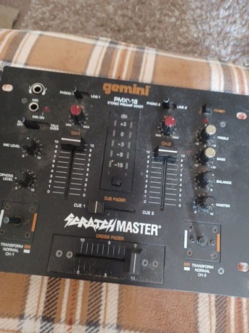 Gemini PMX-18 ScratchMaster  Mixer
