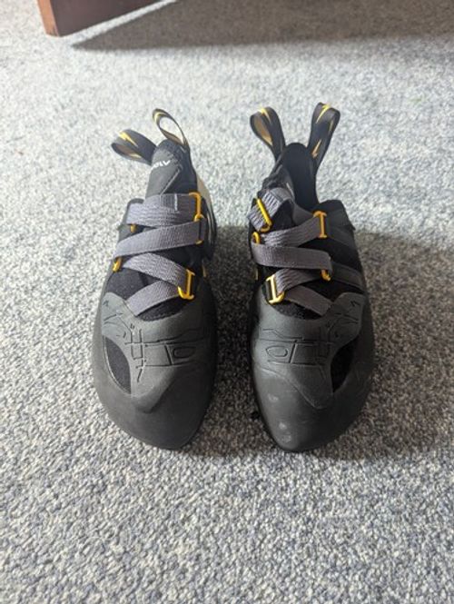 Evolv Shaman Pro Climbing Shoes Size 7 UK 41 EU