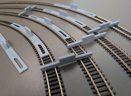 OO Gauge Track Laying Radius Templates & 67mm Spacers Kit – radius 3 – 6 — image 2