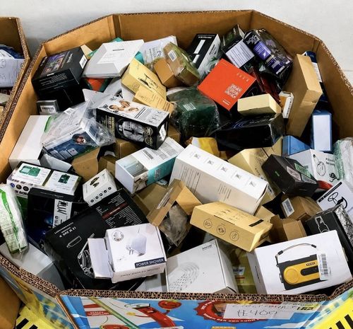 Mixed Wholesale Job Lot Bulk Assorted Parcels & Boxed Goods Pallet/Gaylord Box — image 3