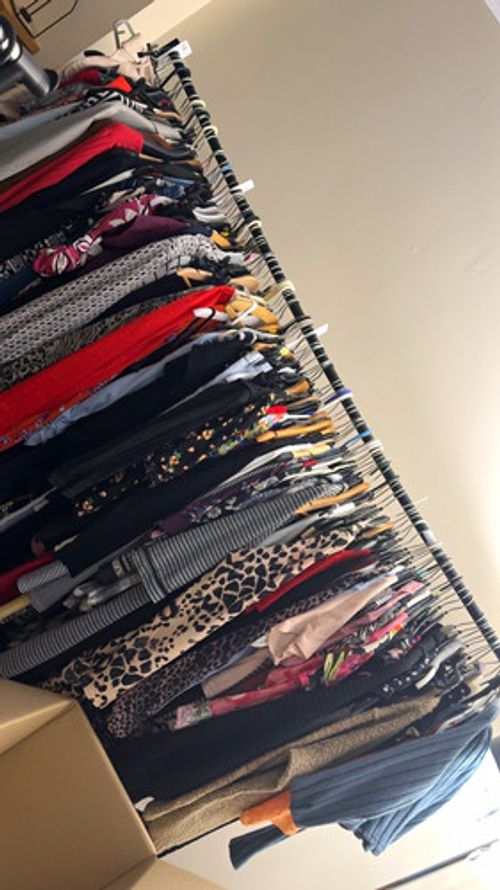 Women’s Clothing Wholesale Job Lot Bundle, Mixed Assorted Garments on Rail