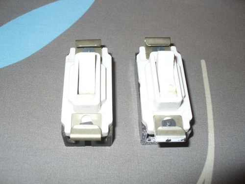 2 x MK Grid Switch  - 5a One Way Old Style Grid Toggle Switch  Used RARE — image 1