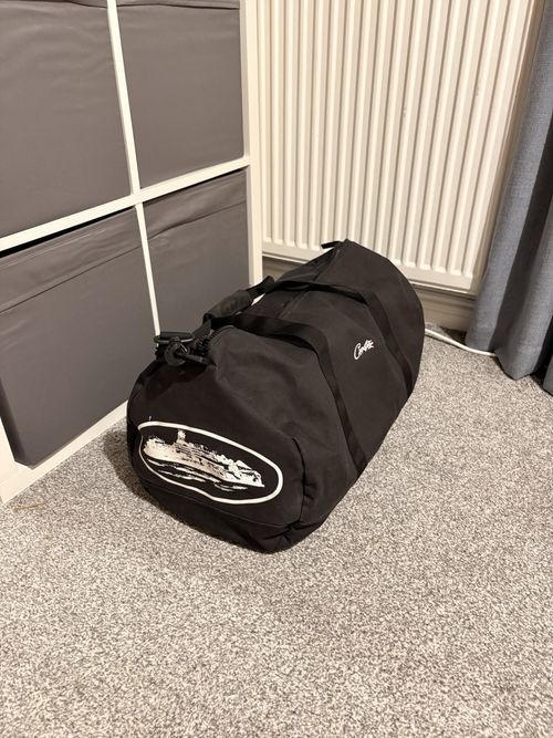 Corteiz Black Alcatraz Duffle Bag — image 2