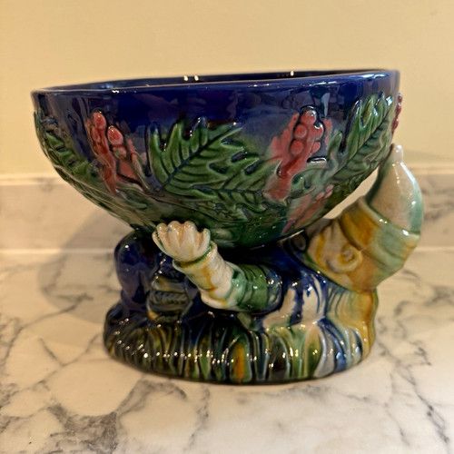 Vintage Majolica Style Ceramic Frog Figural Pedestal Bowl Floral Leaf Design