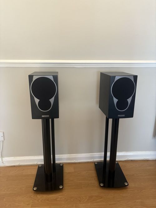 Rotel RA-05 Integrated Amplifier/Cd player speakers and stands — image 7