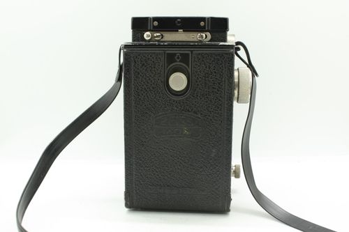 Zeiss Ikon Ikoflex 850/16K Medium Format Twin Lens Reflex — image 13