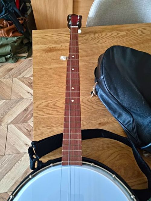Tennessee 4-String Closed Back Banjo Brown Gloss Finish with Bag