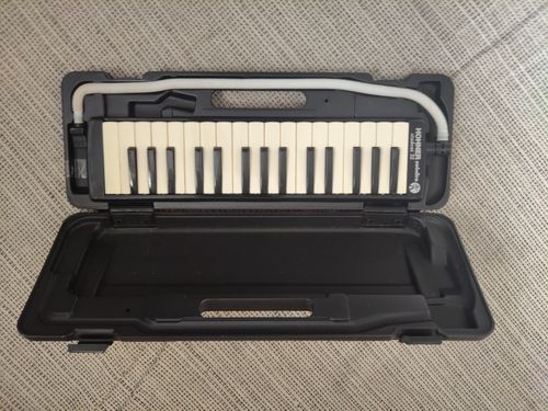 Vintage Hohner Melodica Student 32 — image 2