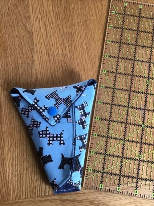 Unique SCISSOR AND NEEDLE CASE WITH  FELT LEAVES Scotty Dog Theme Fabric Gift
