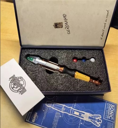 Doctor Who Cosplay 11th Metal Sonic Screwdriver LED Light Prop Replica Halloween