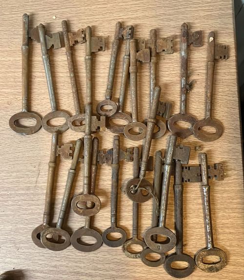 Vintage Rusty Rim Lock Key (Various) - Old Key - Genuine Key - Antique  — image 1