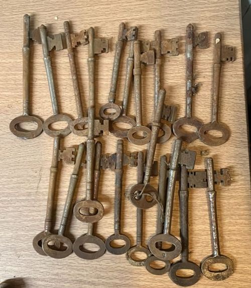 Vintage Rusty Rim Lock Key (Various) - Old Key - Genuine Key - Antique 