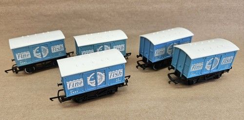HORNBY RAILWAYS R013 FINE FISH VAN 1973 onwards.  Triang hornby SOLD SINGLE ITEM