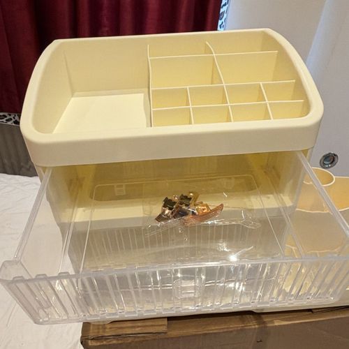 3-Drawer Plastic Storage Unit with Tray, Cream & Clear, Freestanding — image 4