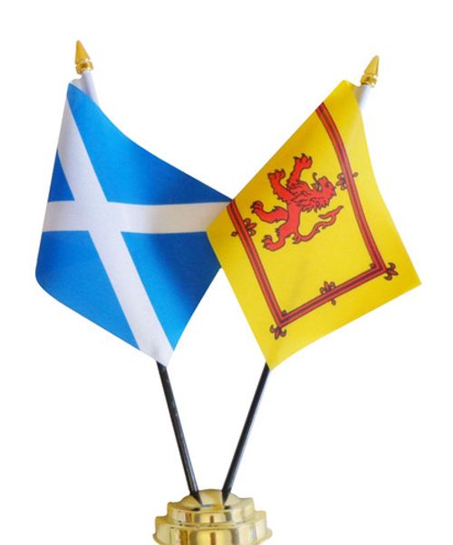 Scotland & Scotland Lion Rampant Double Friendship Table Flag Set