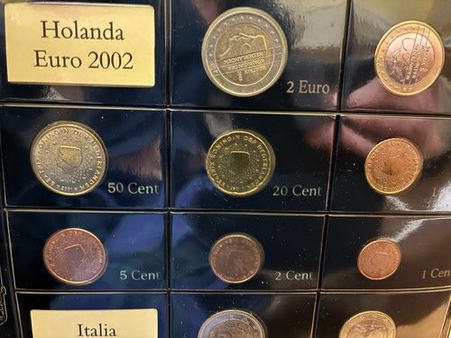 Large collection of 89 first / Early issue Euro coin sets 1999 - 2002 circulated