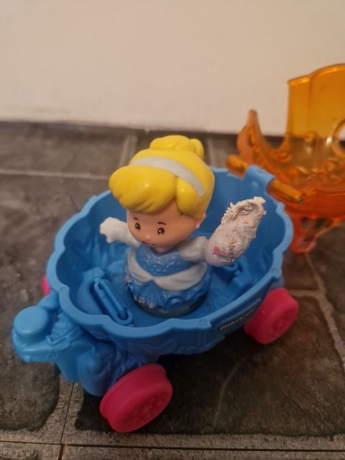 Fisher Price Little People Disney Princess Float Parade Train X 8 Carriages  — image 11