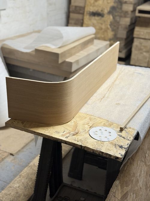 OAK Faced  Bullnose Riser 200mm Rise Feature Tread for Staircase — image 8