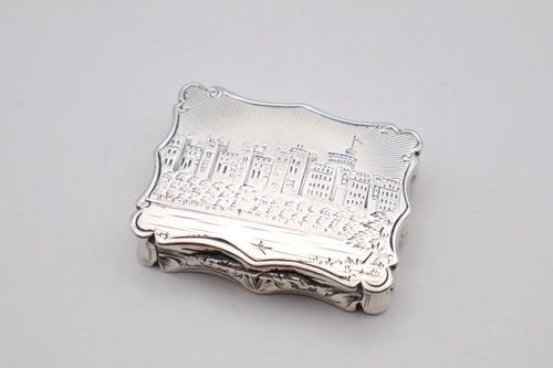 Antique Silver Nathaniel Mills Castle Topped Vinaigrette Birmingham 1850