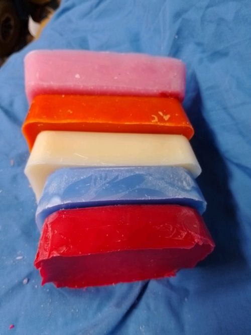 Candle wax 1.8kg for making candles Coloured @ lightly scented — image 5