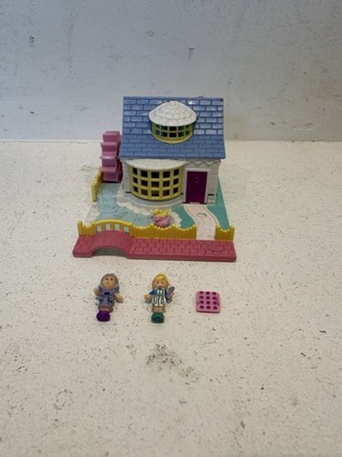 Vintage Polly Pocket Grandma's Cottage 1994 100% Complete - Faulty Roof