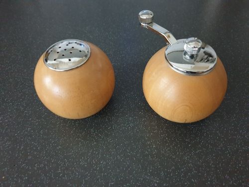 Retro Wood Salt Shaker & Pepper Grinder — image 2