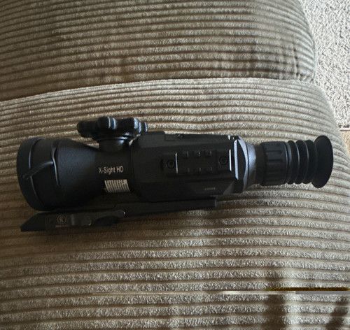 X-Sight HD Night Vision Rifle Scope 5x20 with X-mount and sunshade