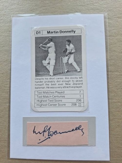 MARTIN DONNELLY NEW ZEALAND CRICKET LEGEND HAND-SIGNED PHOTOCARD