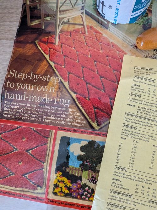 Readicut Rug Making Wool Pure New Wool 35 FULL, 8 part packs, latch hook booklet — image 7