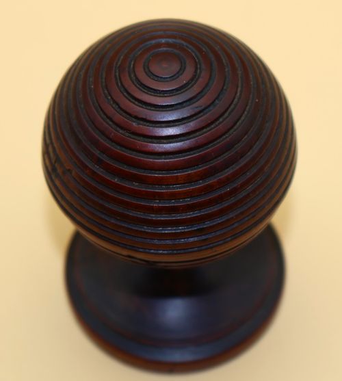 Antique Victorian Boxwood Treen Magic Trick - Disappearing Ball - A/F — image 4