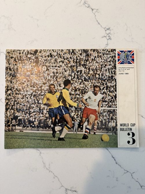 1966 World Cup - Complete set of 5 FIFA/FA Bulletins *SUPER RARE* — image 6