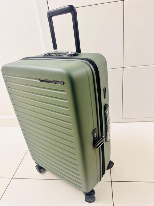  Samsonite Element / Cabin Hardside Suitcase/Luggage /4 Wheel Spinner/ — image 3