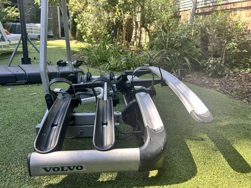 Thule Euroclassic G6 929 Three-Bike Carrier Rack with Fourth Bike Clasp Secure — image 5