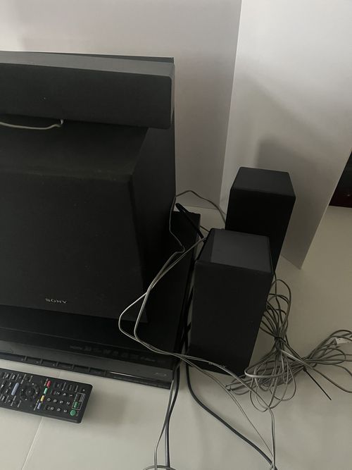Sony BDV-E280 3D Blu-Ray Home Theater System with Speakers Read Description  — image 3